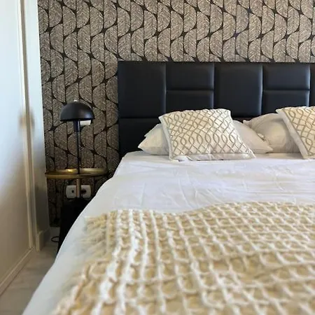 Apartment Luxurious Marbella Retreat With Sea View Terrace *